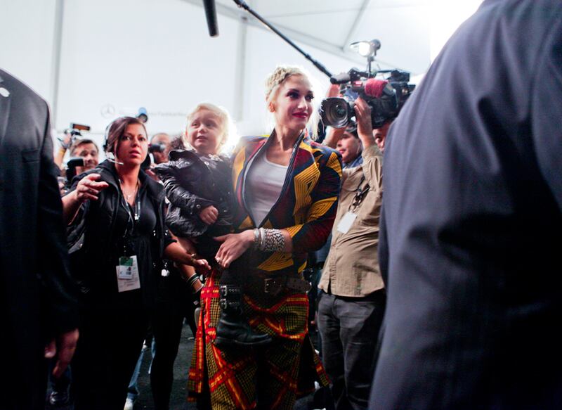 galleries/2010/09/16/backstage-at-l-a-m-b/backstage-at-lamb---21_xpplyp