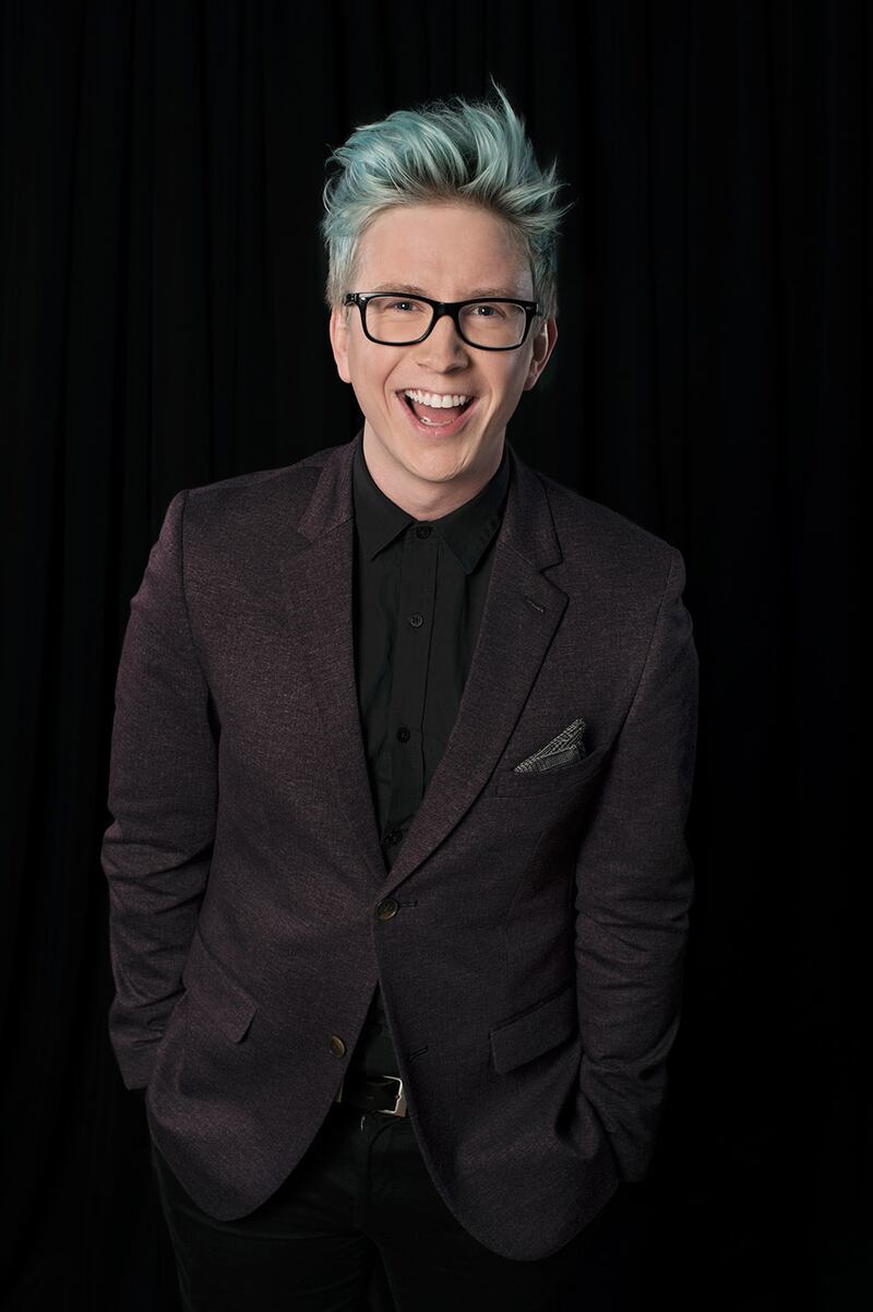 galleries/2016/01/02/the-new-a-list-of-2016-rami-malek-hamilton-cast-more/151231-alist-oakley_cjktml