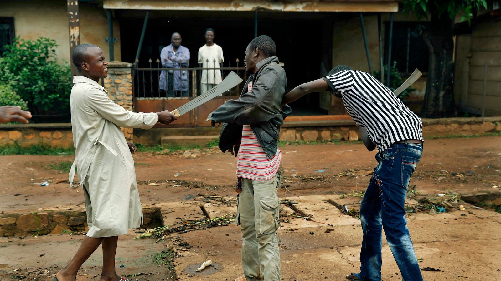 galleries/2013/12/13/chaos-in-the-central-african-republic-photos/131213-central-african9_gqzhux