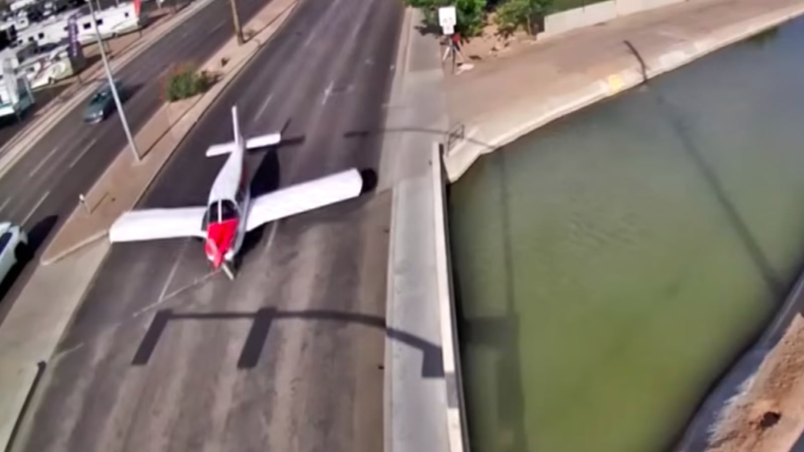 12 News Small Plane Landing.