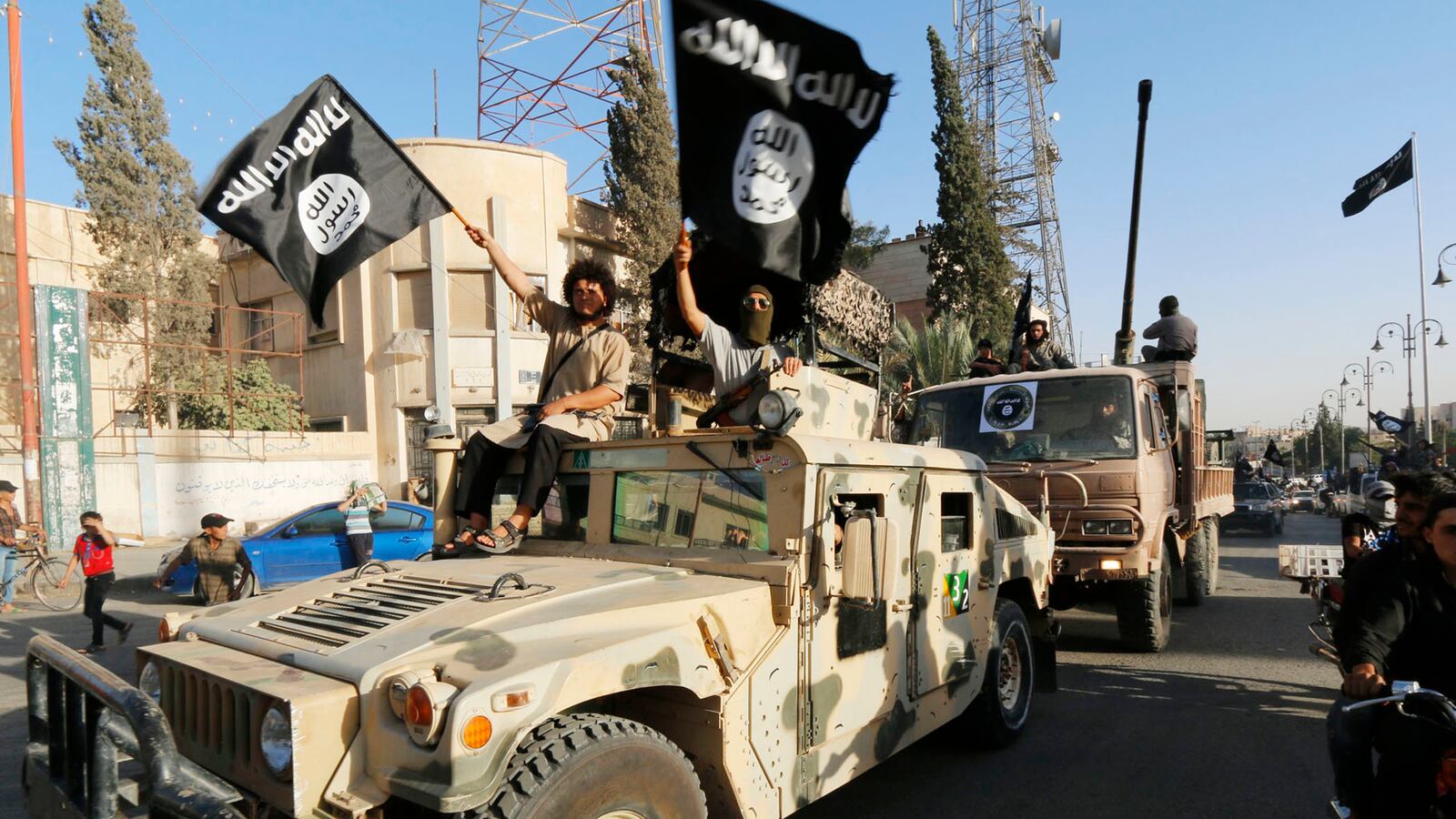 articles/2014/08/11/why-liberals-should-back-iraq-intervention/140810-tomasky-isis-tease_taqhki