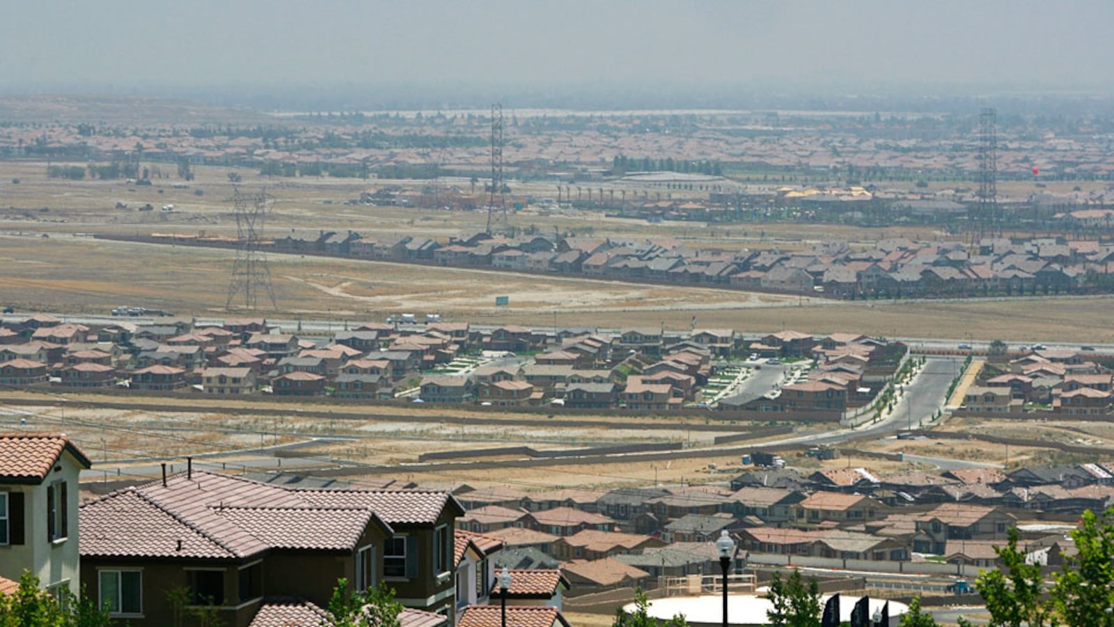 galleries/2010/08/30/worst-real-estate-cities/worst-real-estate-cities---riverside_bfrknn