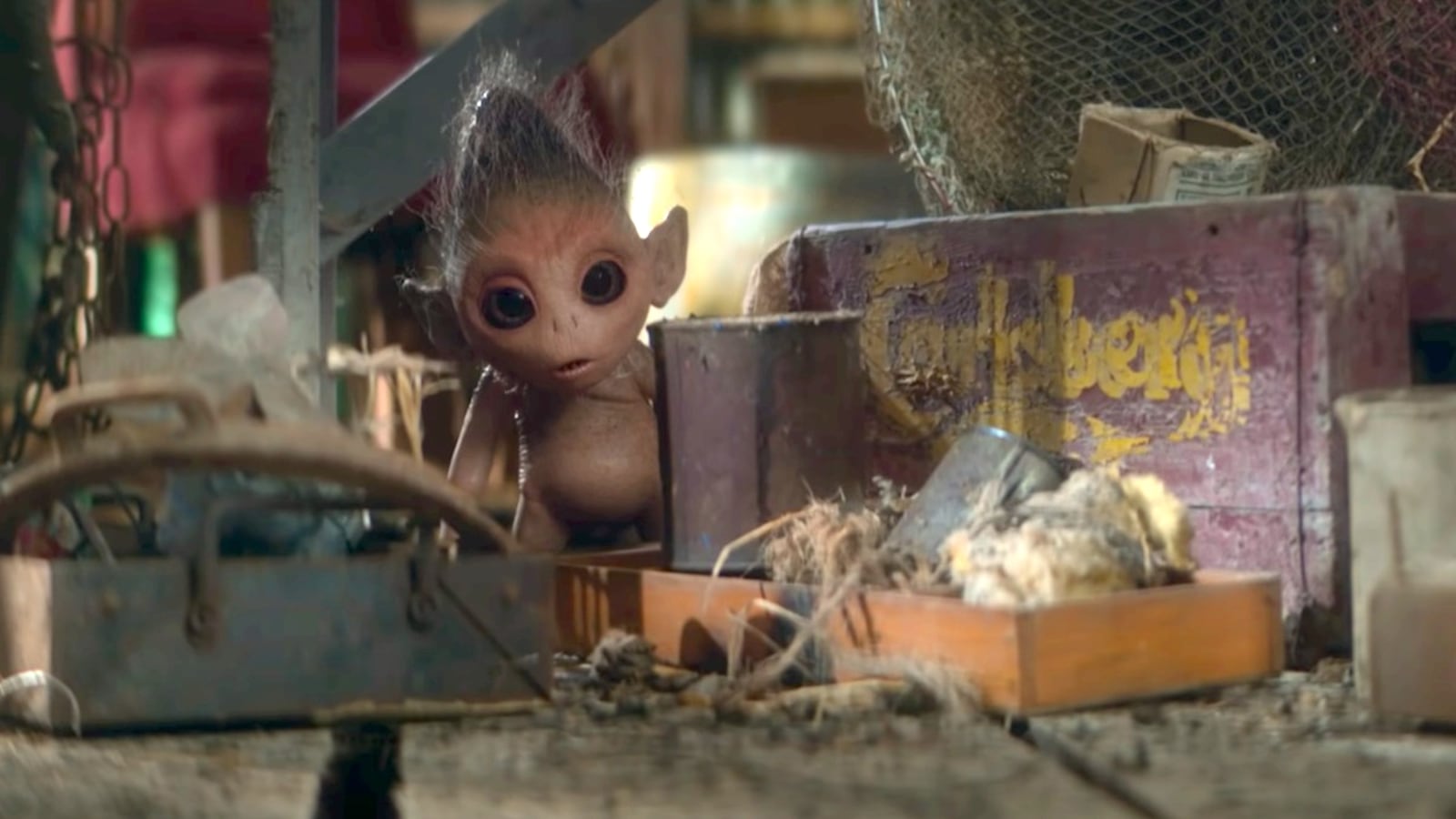 Netflixs-Elves-a-baby-elf-peering-into-the-camera-_pqv6cg