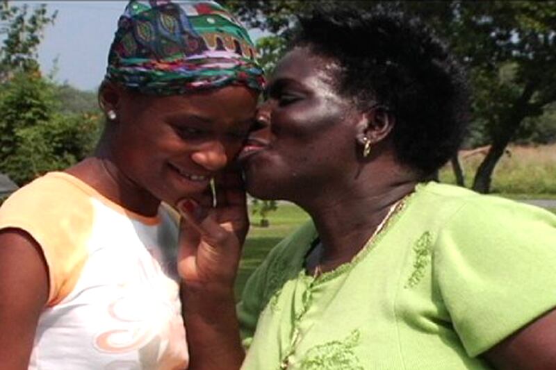 articles/2011/11/12/mothers-of-bedford-new-documentary-on-mothers-in-prison/mothers-of-bedford-strochlic_qb4qr4