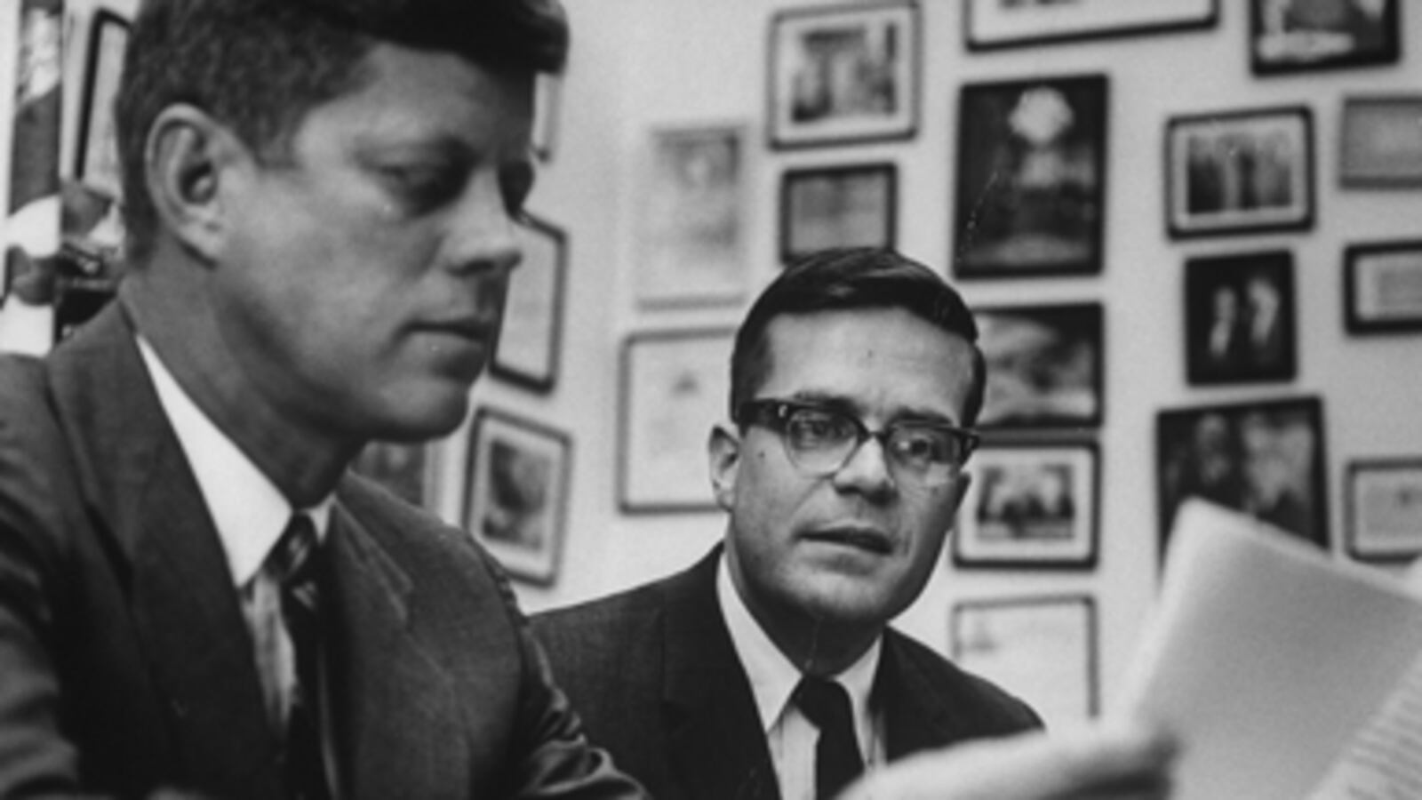 articles/2010/11/01/ted-sorensen-speechwriter-behind-jfks-best-jokes/katz-ted-sorensen_137971_apwkqz