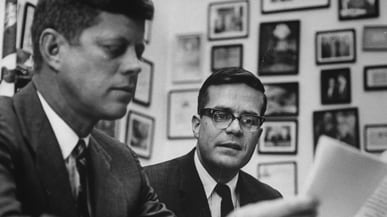 articles/2010/11/01/ted-sorensen-speechwriter-behind-jfks-best-jokes/katz-ted-sorensen_137971_apwkqz