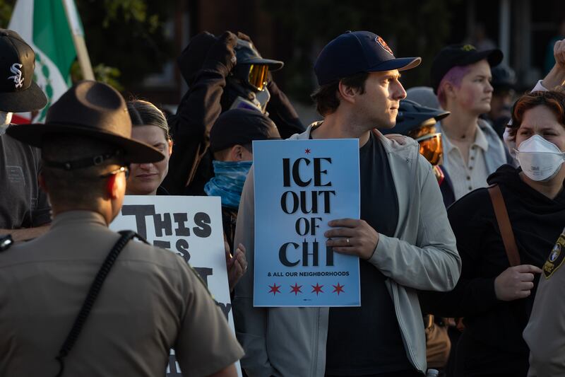 Anti-ICE protestors in Chicago