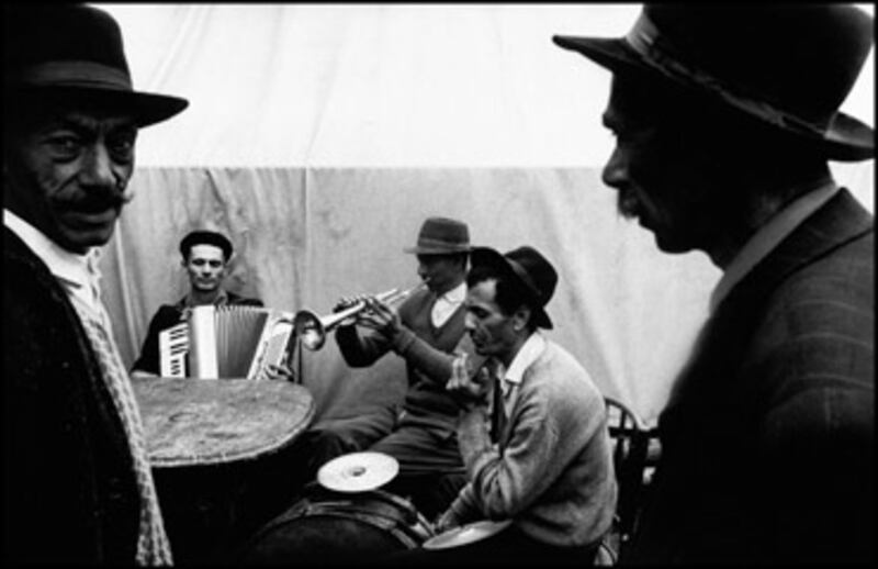 articles/2009/04/17/dylan-sunny-side-up/wilentz-dylan_22866_zlyyy7