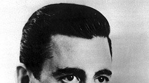 cheats/2008/12/31/jd-salinger-turns-90/salinger_xjfkvq