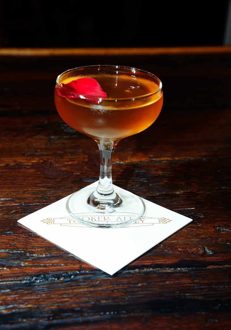 galleries/2013/06/08/low-calorie-summer-cocktails-mixologists-on-their-favorites-photos/130606-summer-drink6_ozyfk2