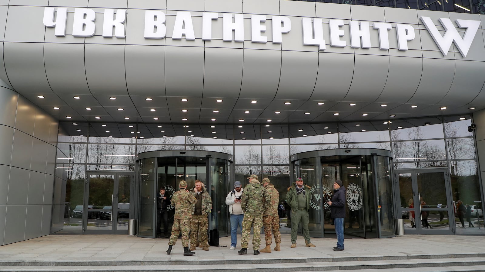 2022-11-04T120412Z_1408644868_RC2WEX9A4J0B_RTRMADP_3_UKRAINE-CRISIS-RUSSIA-WAGNER_lt40mq