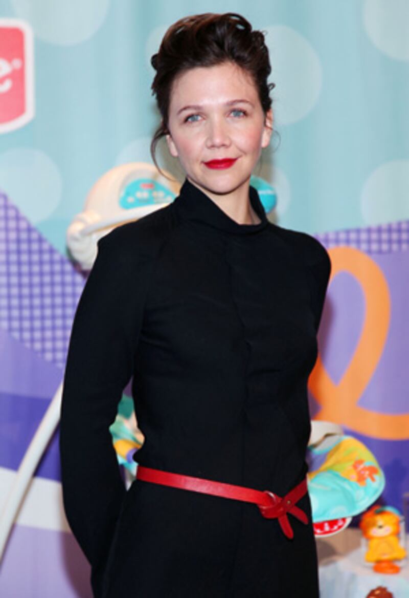 galleries/2009/12/31/celebrity-new-year-s-resolutions/celeb-ny-resolutions---maggie-gyllenhaal_bnetus