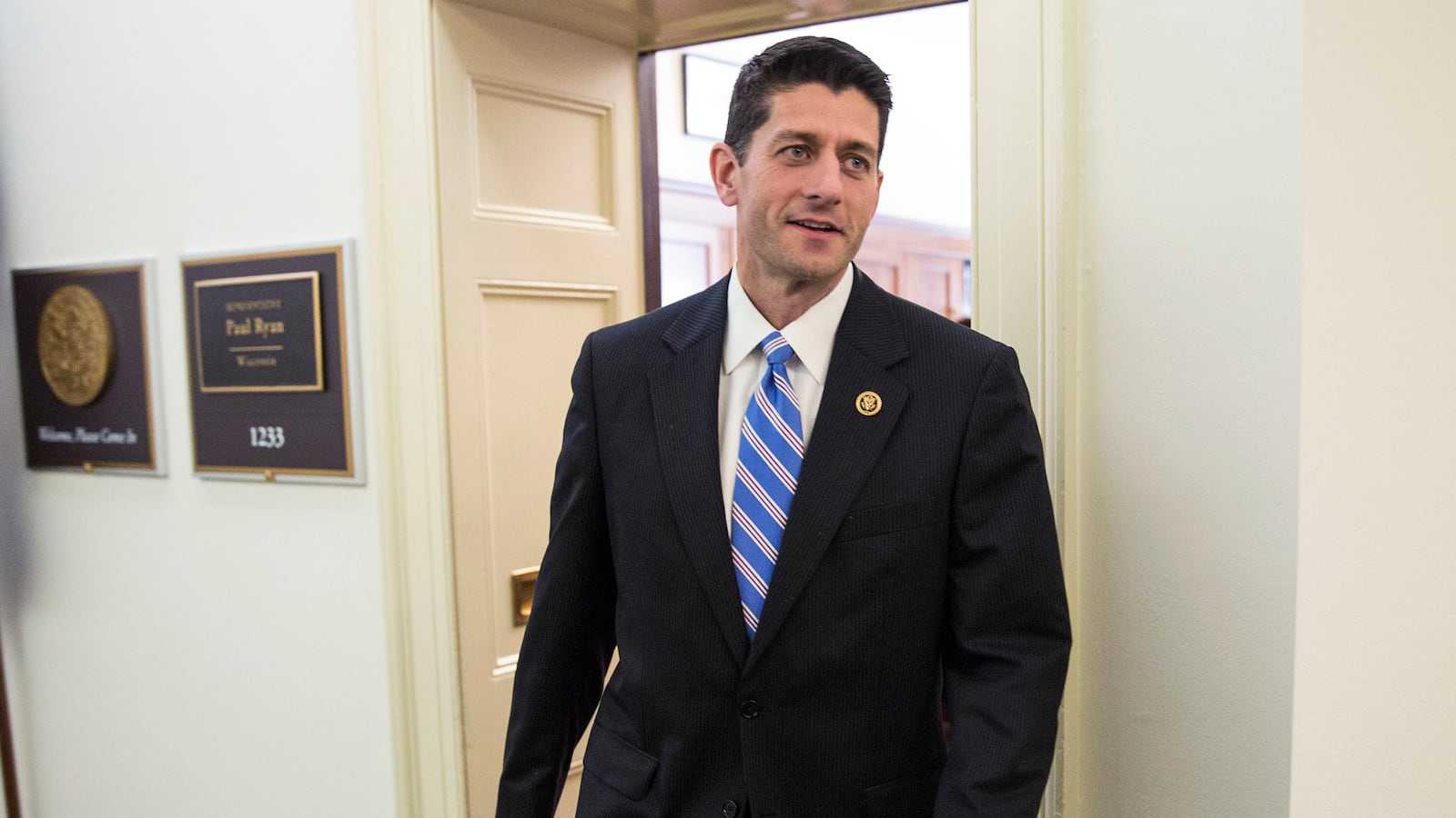 articles/2015/10/26/how-paul-ryan-went-from-wingnut-to-rino/151025-lewis-paul-ryan-tease_v66se9