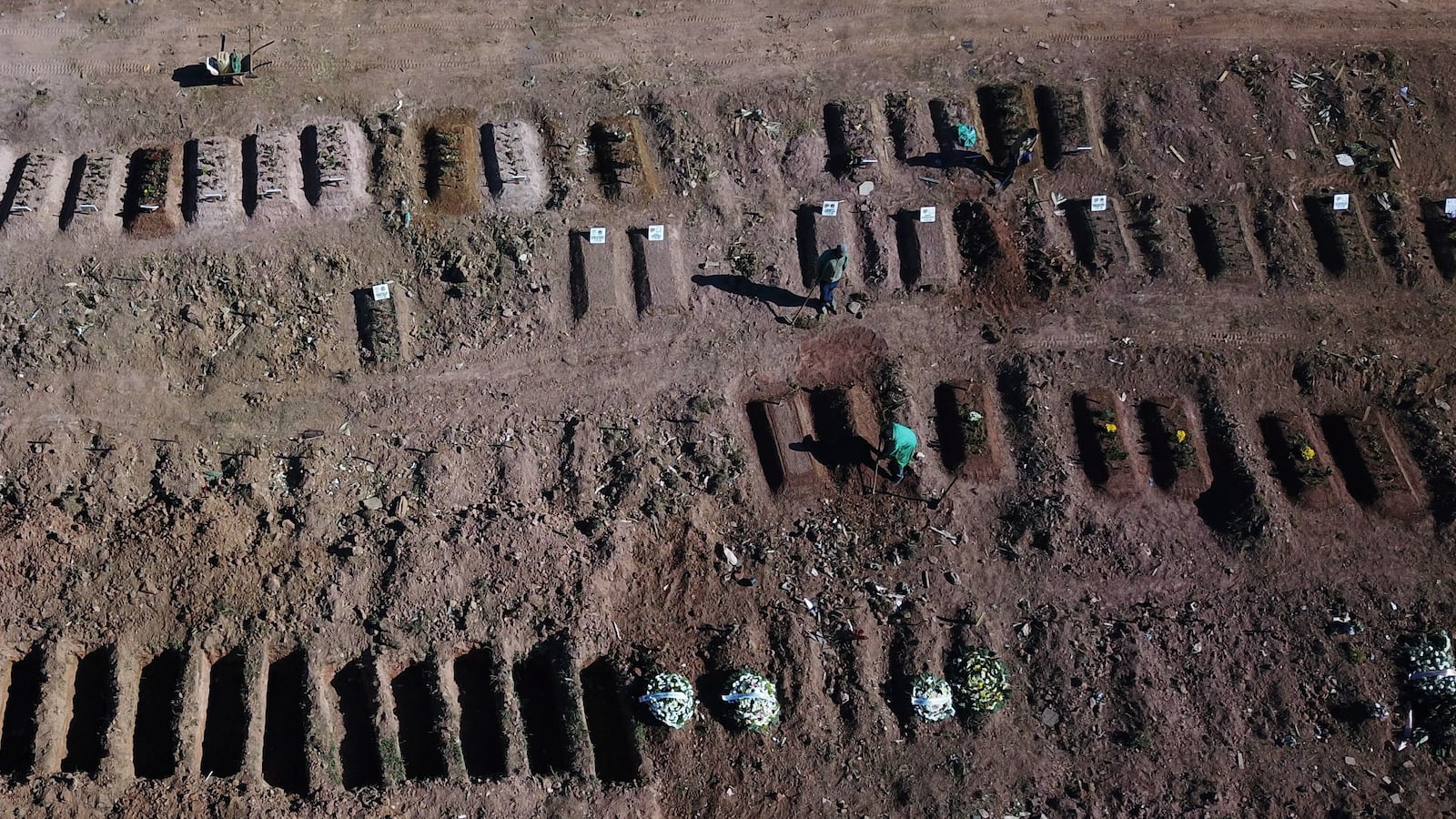 2020-05-26T171810Z_1652922351_RC2HWG9HENFJ_RTRMADP_3_HEALTH-CORONAVIRUS-BRAZIL_wcctjf