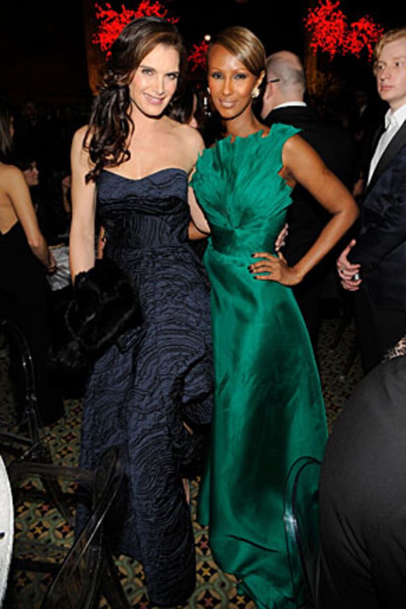 galleries/2010/02/11/natasha-s-amfar-benefit/natasha-amfar-benefit-4_pvxnju