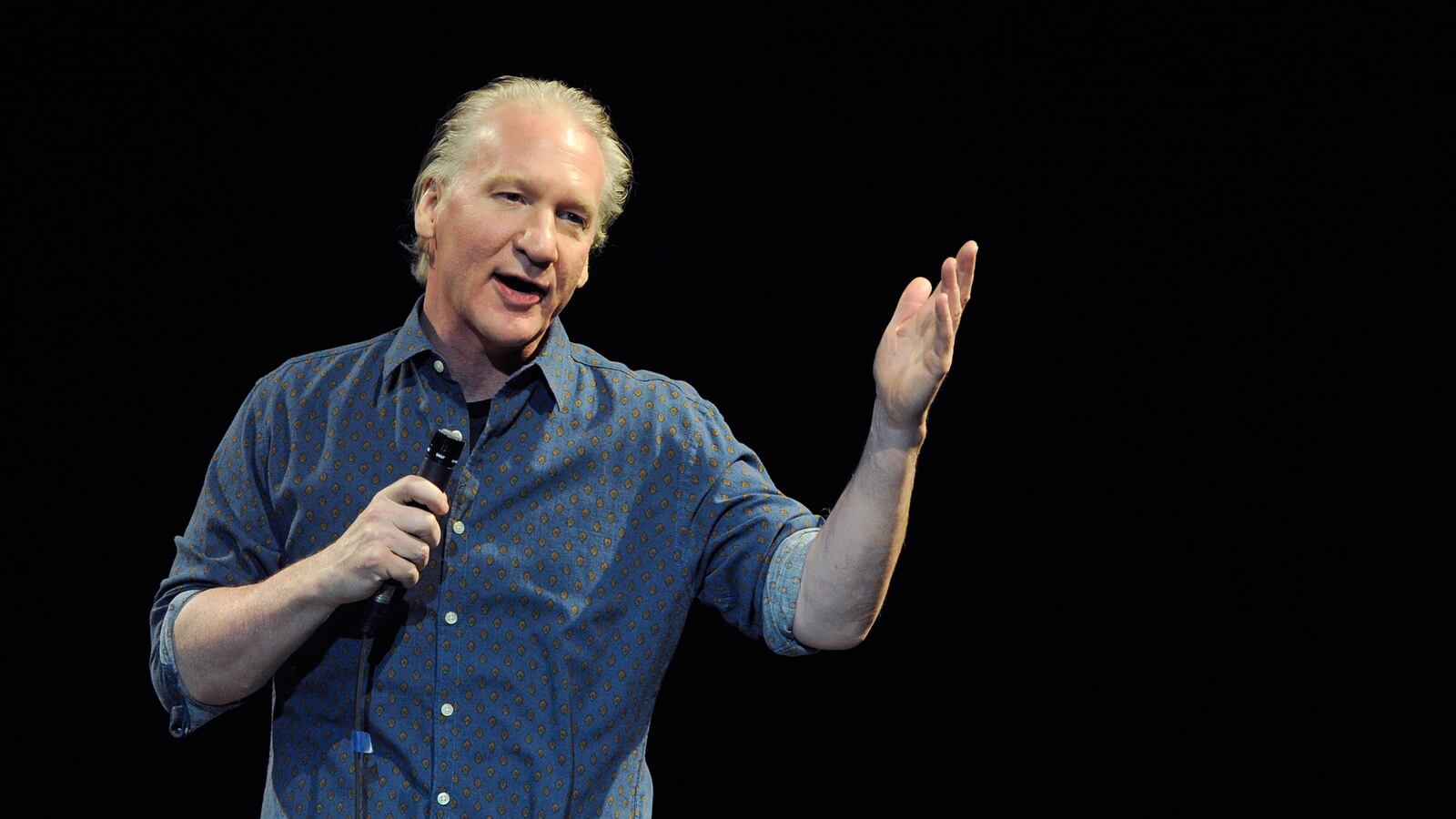 articles/2014/09/10/bill-maher-sorry-j-law-we-re-going-to-have-to-look-at-your-nipples/140909-stern-maher-tease_hphmao