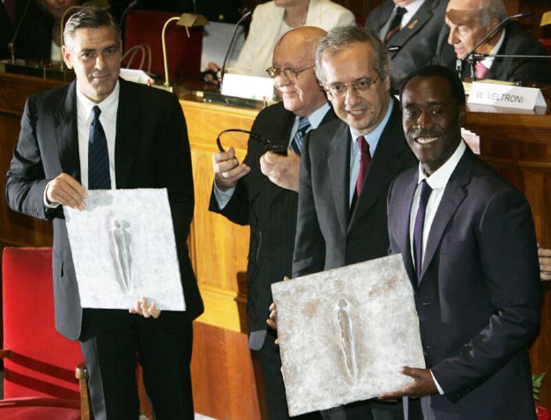 galleries/2010/01/20/saint-george/saint-george---peace-award-from-gorbachev_vznjri