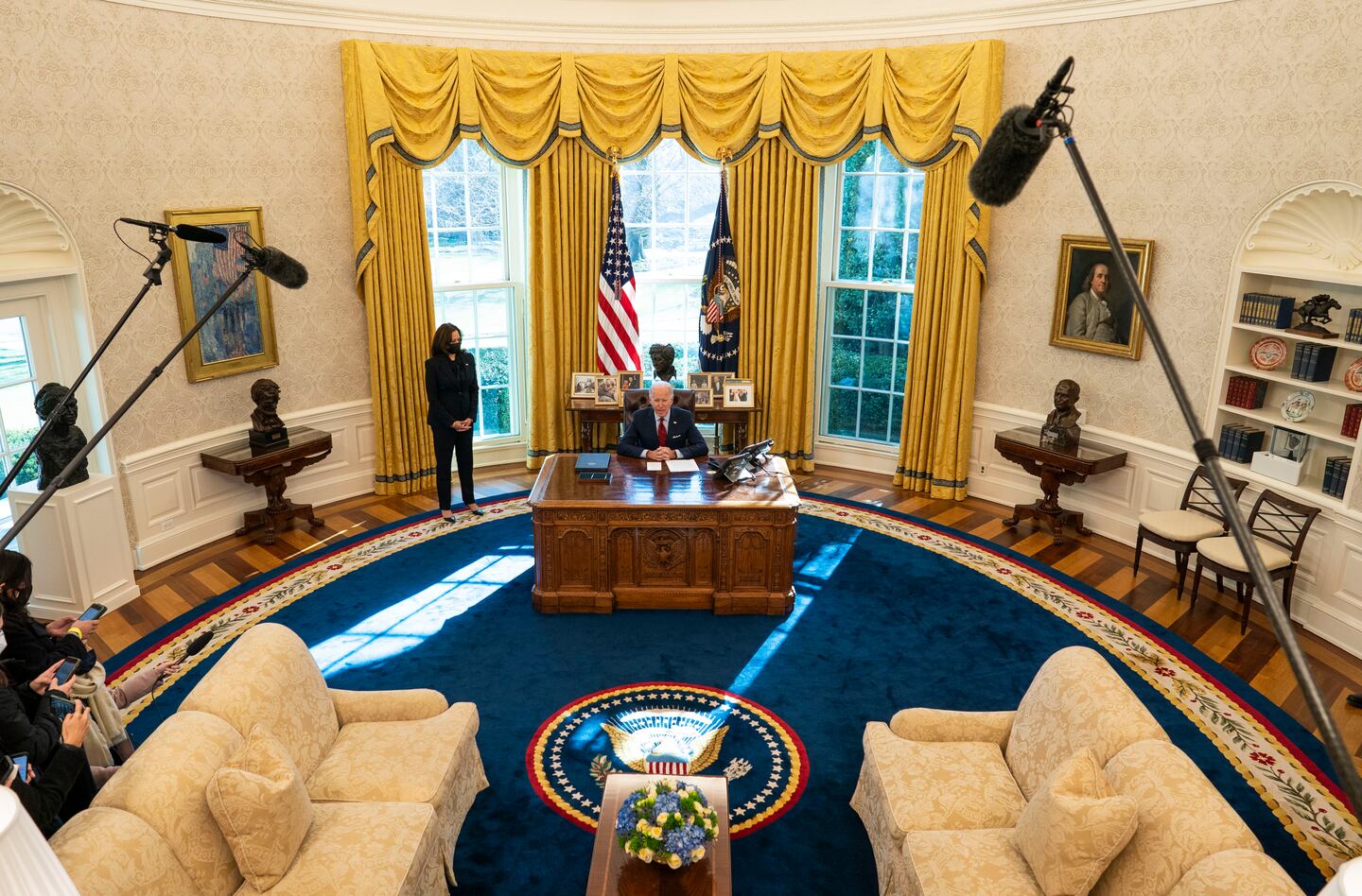 Trump Does the Near Impossible by Stuffing More Gold into Oval Office