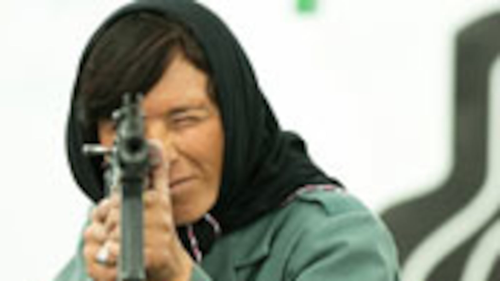 articles/2010/07/31/afghan-women-train-to-be-police-officers/lemmon-afghanistan-policewomen_117036_z6blri