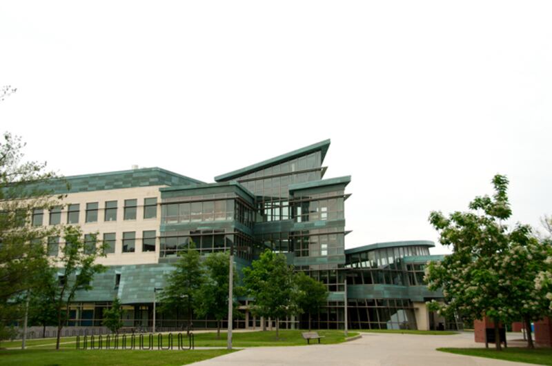 galleries/2010/09/12/the-big-ten-s-most-dangerous-colleges/university-of-iowa_lnq2fd