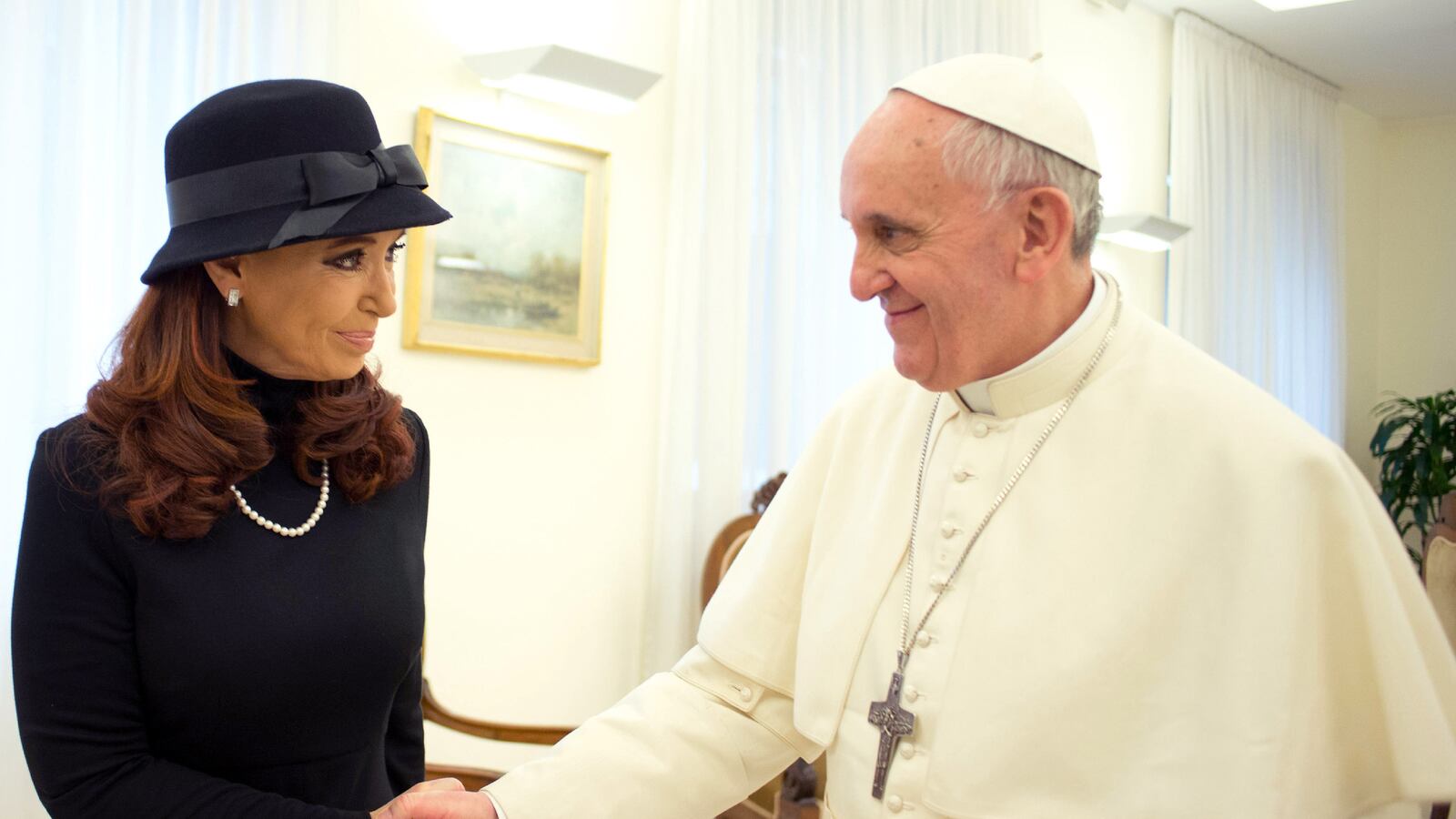 cheats/2013/03/18/argentine-president-asks-pope-for-help-in-falklands/130318-Falklands-pope-cheat_qzryqb