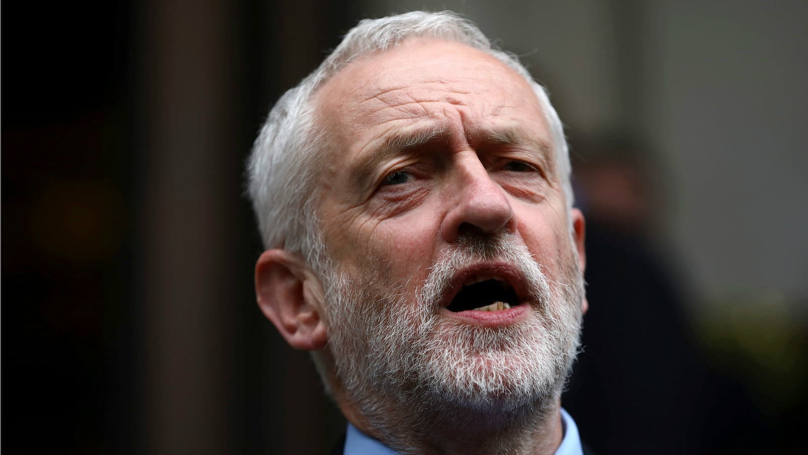 cheats/2017/05/11/jeremy-corbyn-to-announce-plan-to-nationalize-some-industries/170511-corbyn-cheat2_mtqz75