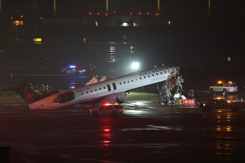 Air Canada crash at LGA