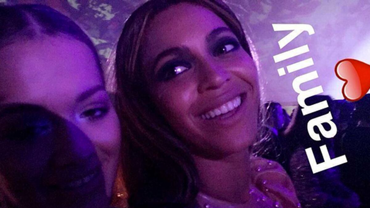 articles/2016/05/03/if-rita-ora-is-becky-why-are-she-and-beyonce-so-close-at-met-ball/bey-snapchat_qhmkah