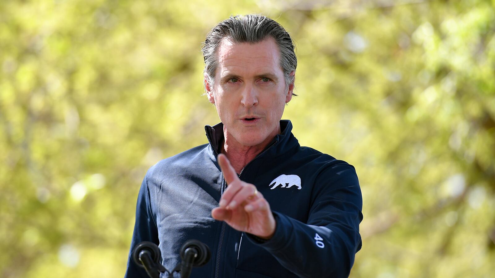 2021-04-26T225825Z_783903801_RC2Y3N9A592S_RTRMADP_3_USA-CALIFORNIA-RECALL_iccual