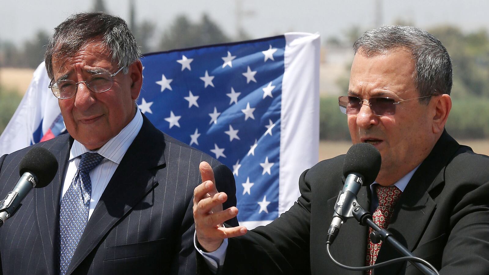 articles/2012/08/10/will-netanyahu-and-barak-risk-a-coup/149629796_i2xrmk