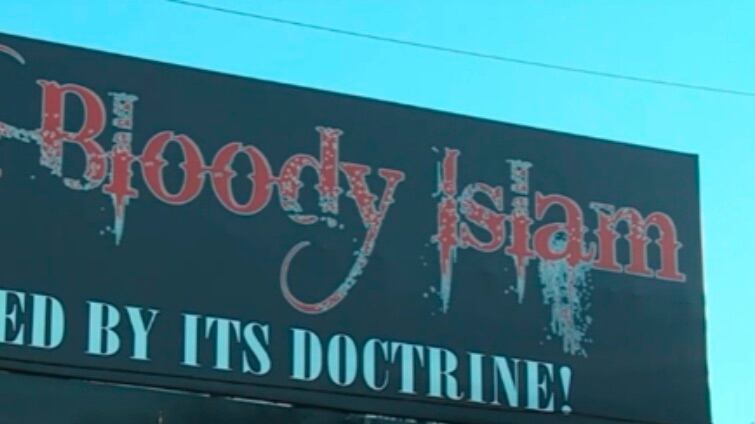 videos/2016/04/11/anti-islam-billboard-shocks-florida-town/160411-Anti-Islam-Billboard-Screenshot_oxtxcc