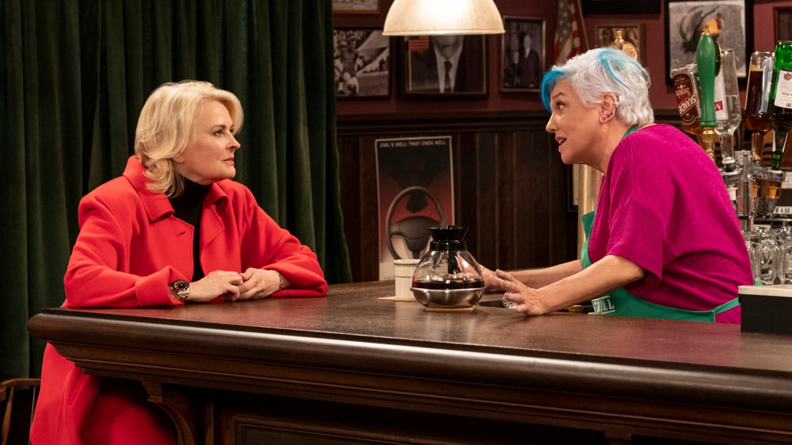 181011-fallon-murphy-brown-tease_1_cntico