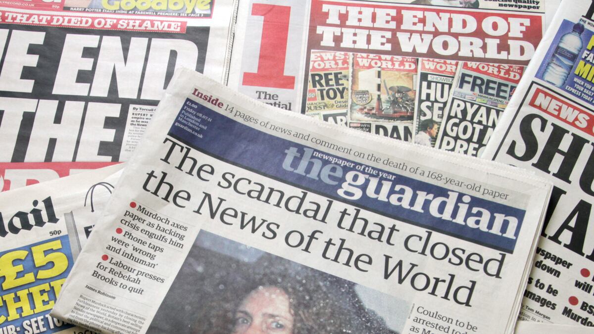 articles/2011/09/17/metropolitan-police-s-disgraceful-investigation-into-the-guardian-s-murdoch-phone-hacking-reporting/guardian-newspaper-hacking-police-investigation-massie_flw0w0