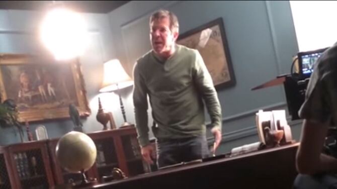 articles/2015/04/14/video-dennis-quaid-melts-down-on-film-set/video-dennis-quaid-melts-down-on-film-set-image_tmopqk