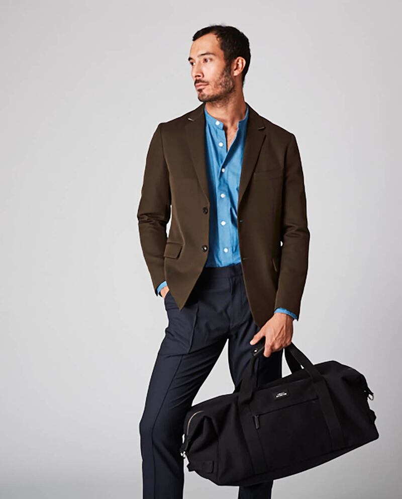 articles/2016/09/21/dressing-up-means-a-nice-gym-bag-too/160920-brown-gym-bags-embed2_ct0cd6