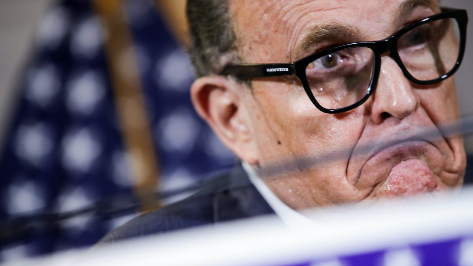 2020-11-19T175836Z_106566376_RC2H6K9XD72K_RTRMADP_3_USA-ELECTION-TRUMP_dbxqc1