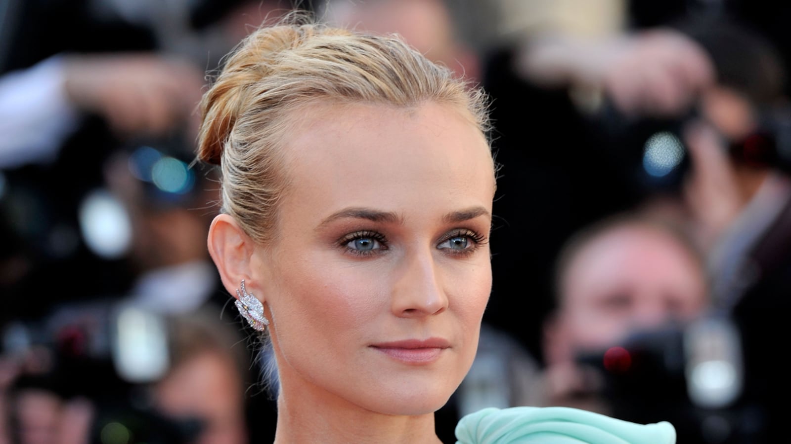 articles/2013/04/08/diane-kruger-is-chanel-s-new-face-yves-saint-laurent-films-face-off/rsz_1144573193_copy_copy_qcvejb