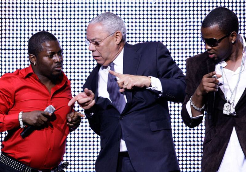 galleries/2009/11/24/celebrity-dance-off/dancing-celepowell_w4oe6u