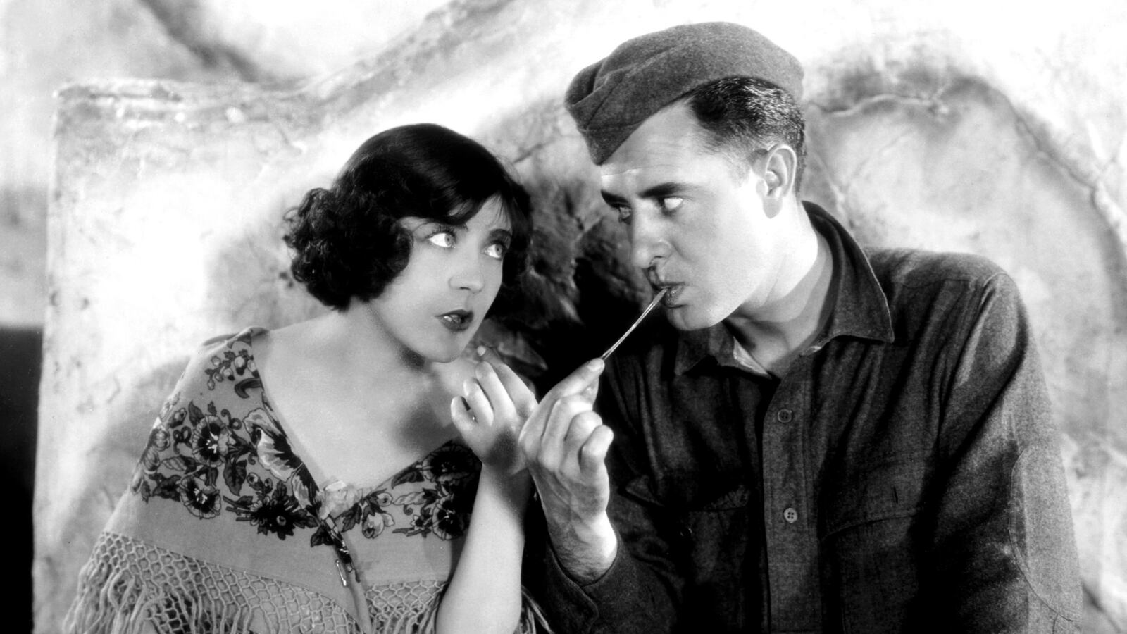 articles/2014/10/02/how-to-save-silent-movies-inside-new-jersey-s-cinema-paradiso/141001-goldstein-Silent-Cinema-tease_todryo