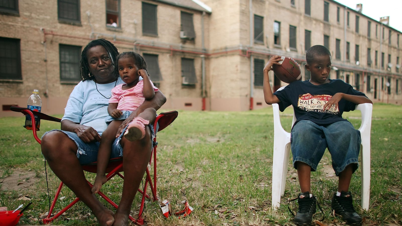 articles/2014/03/13/how-we-built-the-ghettos/140313-bouie-ghettos_rfebcv