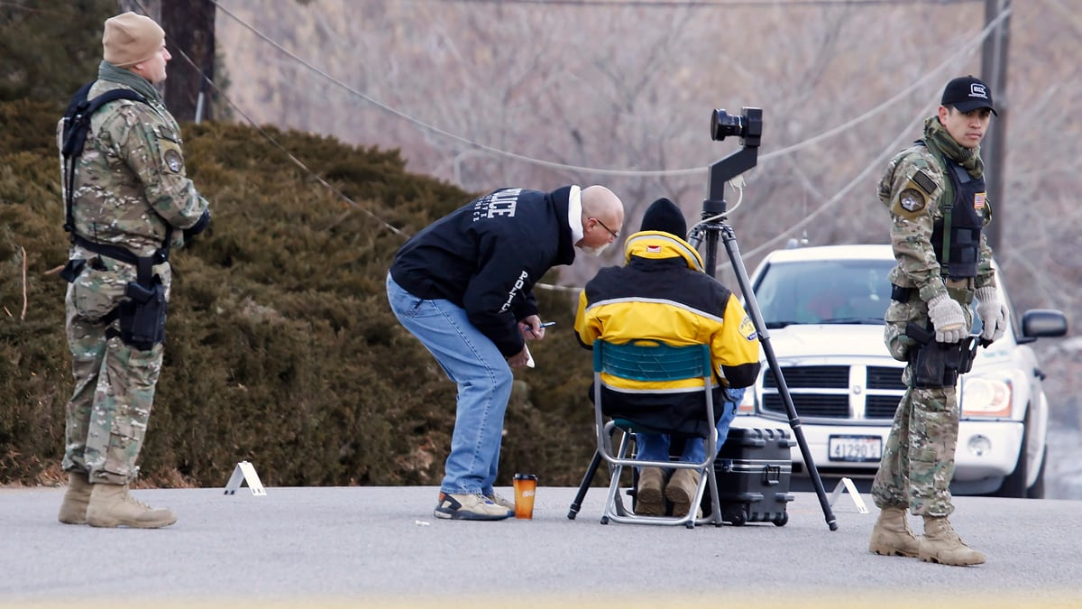 articles/2012/01/06/gun-control-advocates-say-lax-utah-permit-rules-lurk-within-senate-bill/utah-gun-problem-officer-killed-dzieza_itxtnq