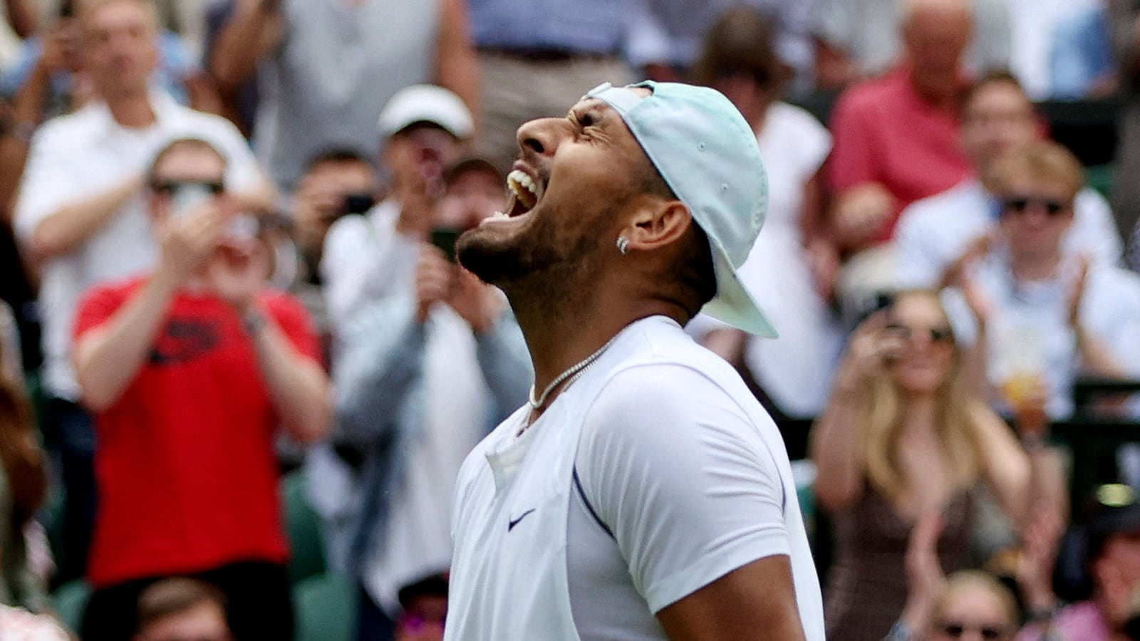 2022-07-04T185819Z_700188905_UP1EI7419JX50_RTRMADP_3_TENNIS-WIMBLEDON_hlh7r3