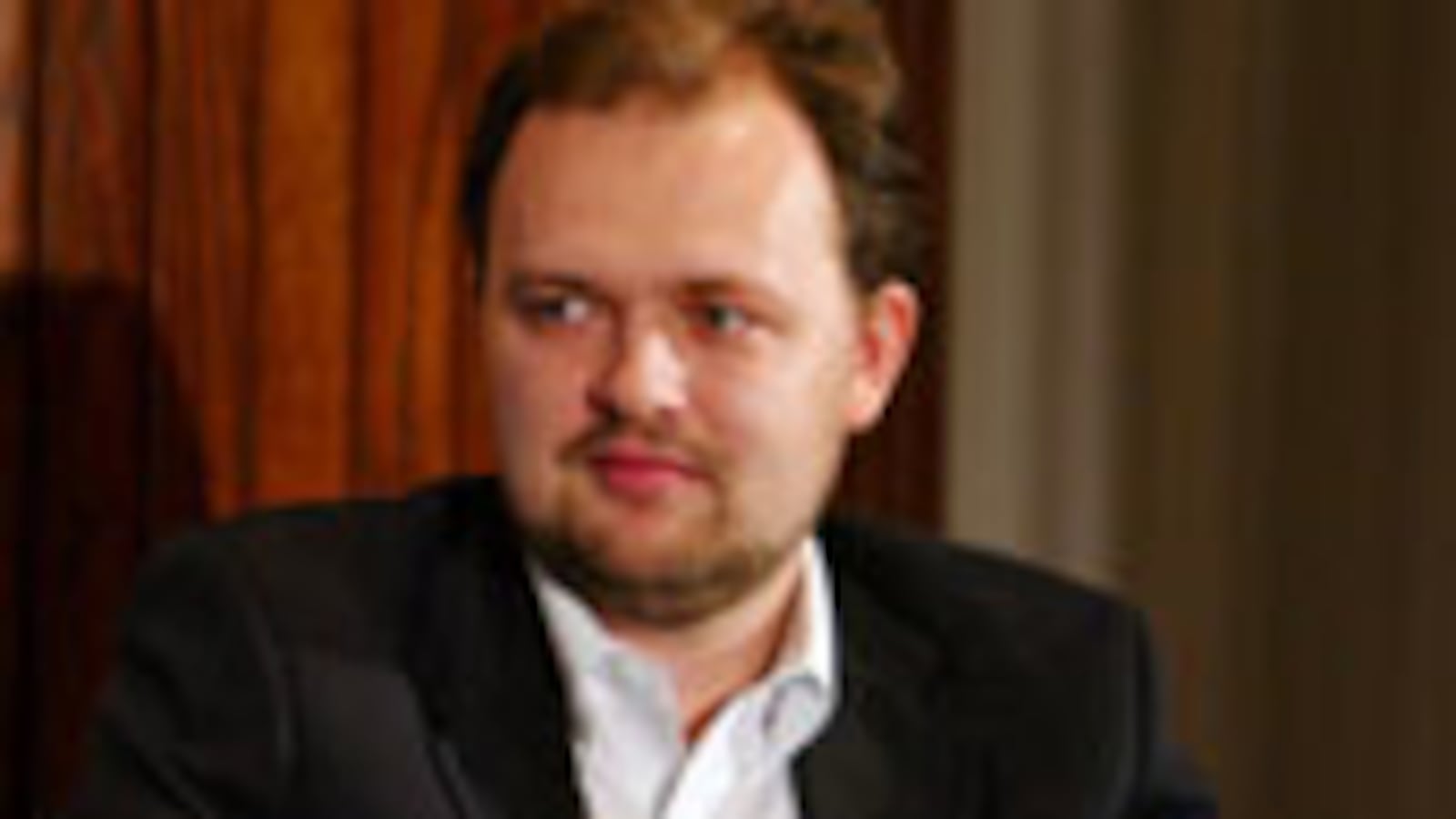 articles/2009/03/16/new-times-columnist-in-stem-cell-quagmire/kinsley-douthat_18024_kltuhu