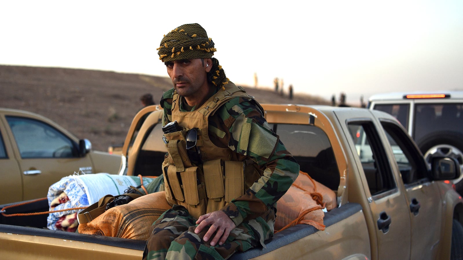 articles/2016/10/21/on-the-mosul-front-where-kurds-fight-isis-with-bulldozers-and-pickups/161021-Neuhof-kurds-isis-tease_qx0rw5