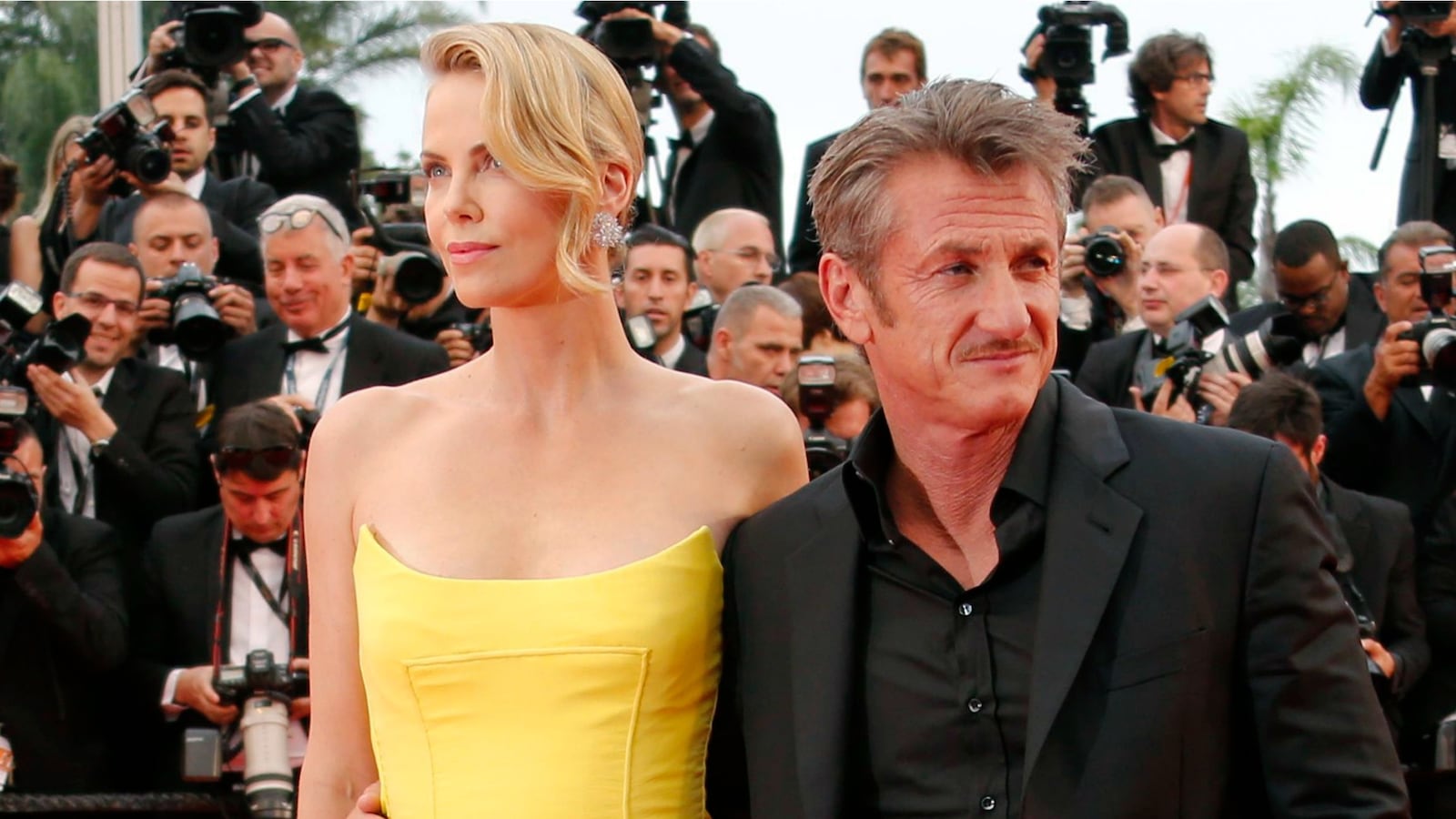 cheats/2015/06/17/charlize-theron-sean-penn-call-it-quits/150617-free-charlize-cheat_b2zuq1