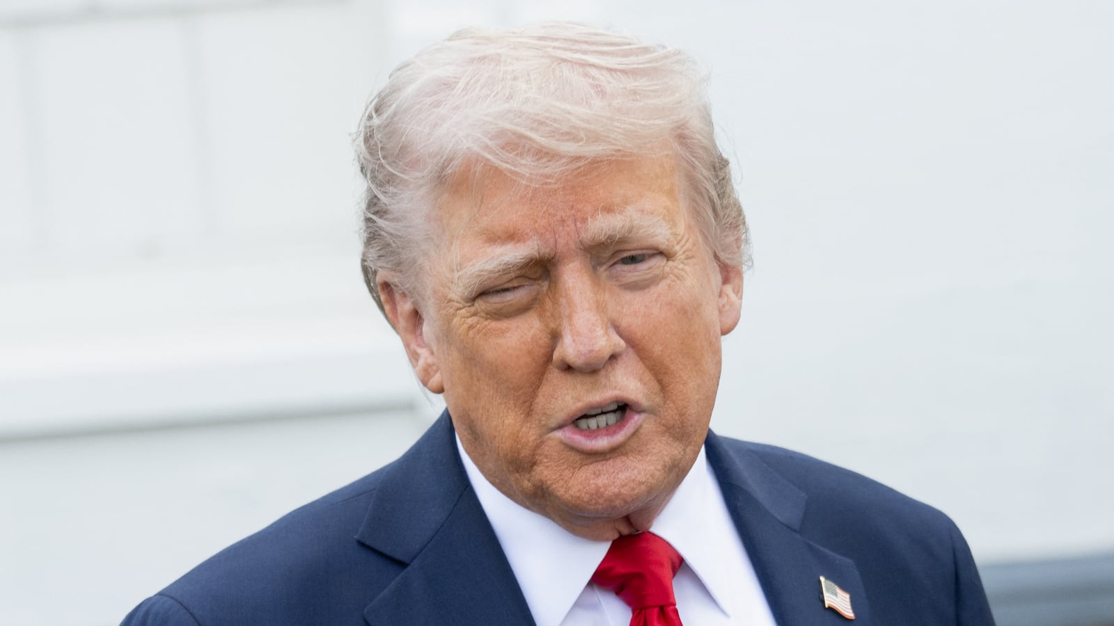 US President Donald Trump speaks with reporters outside the White House in Washington, DC, on April 23, 2025. (Photo by SAUL LOEB / AFP) (Photo by SAUL LOEB/AFP via Getty Images)