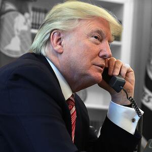 190925-lewis-transcripts-tease_l3g6w2