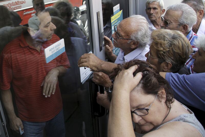 galleries/2015/06/29/tense-scenes-from-the-greek-crisis-photos/150629-greece-crisis-01_vpuw7w