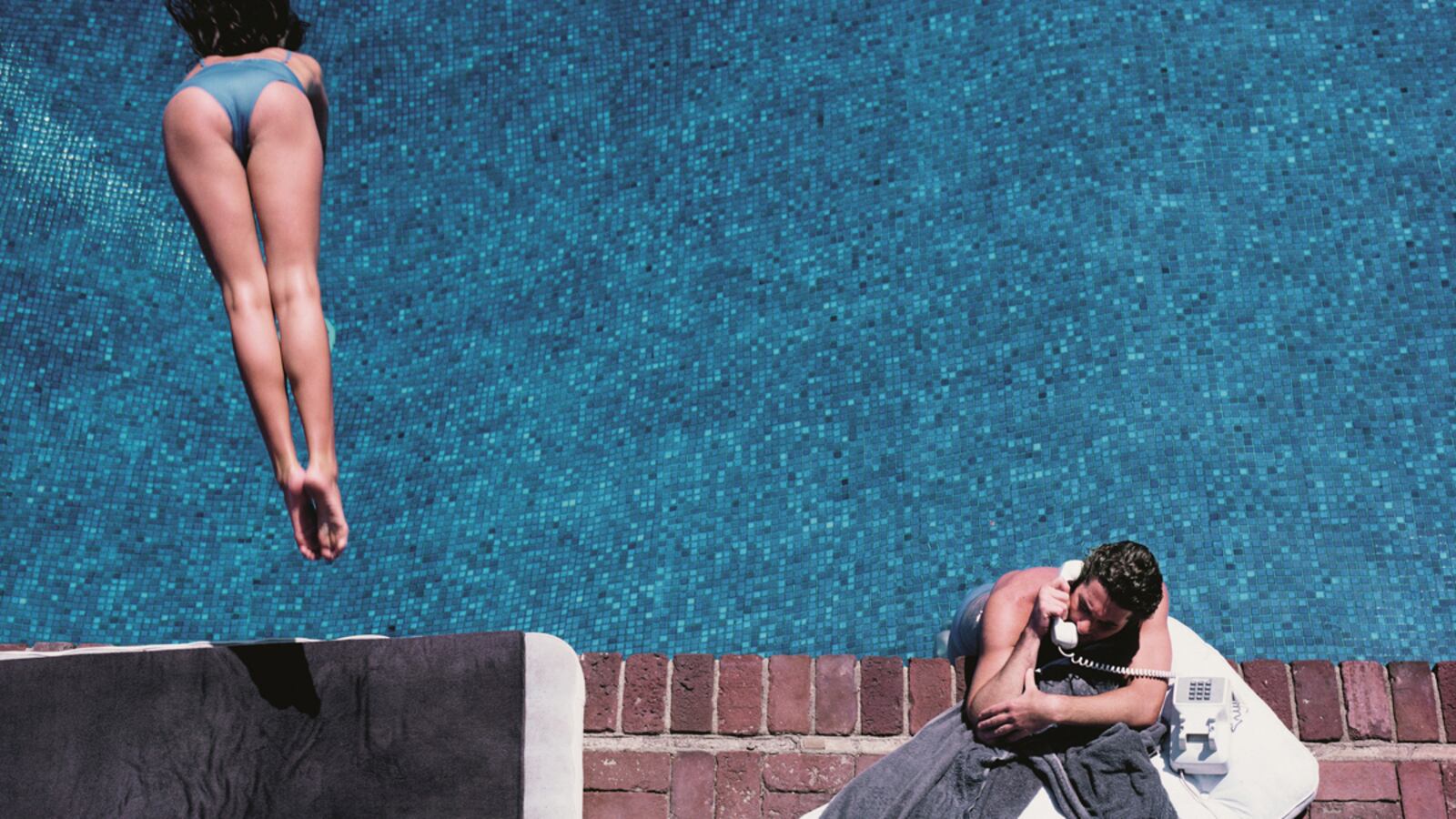 galleries/2012/07/08/backyard-oasis-the-swimming-pool-in-california-photography/backyard-oasis-pools-herb-ritts_msa4v2