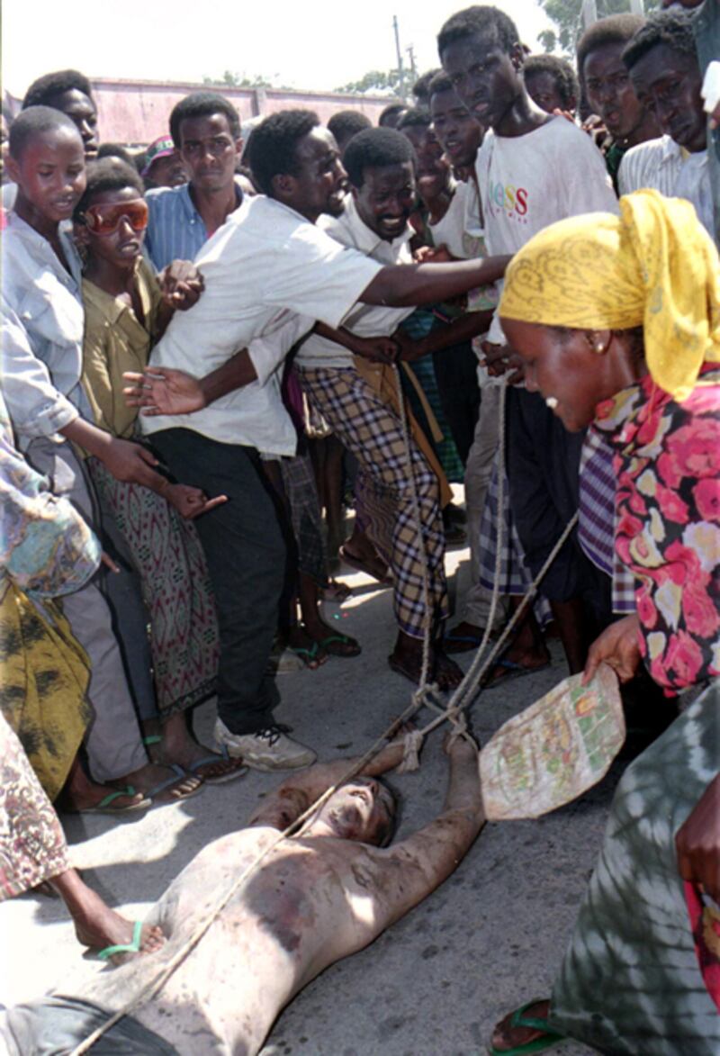 galleries/2012/04/19/controversial-photos-u-s-soldiers-with-taliban-bodies-whitney-houstons-death-and-more/controversial-photos-mogadishu_uappxt